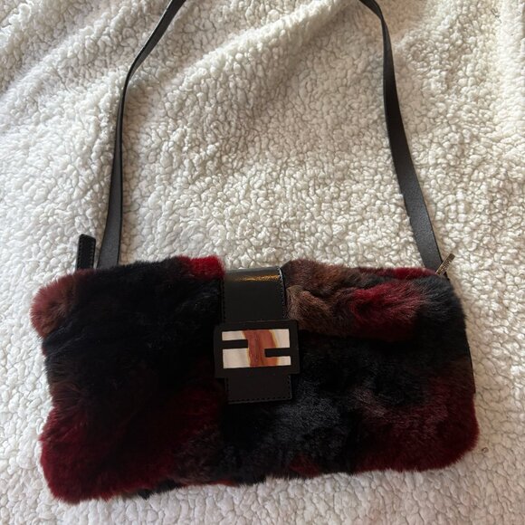 Rare FENDI 2010 Multicolor Rabbit Fur Baguette Shoulder Bag - Picture 2 of 11